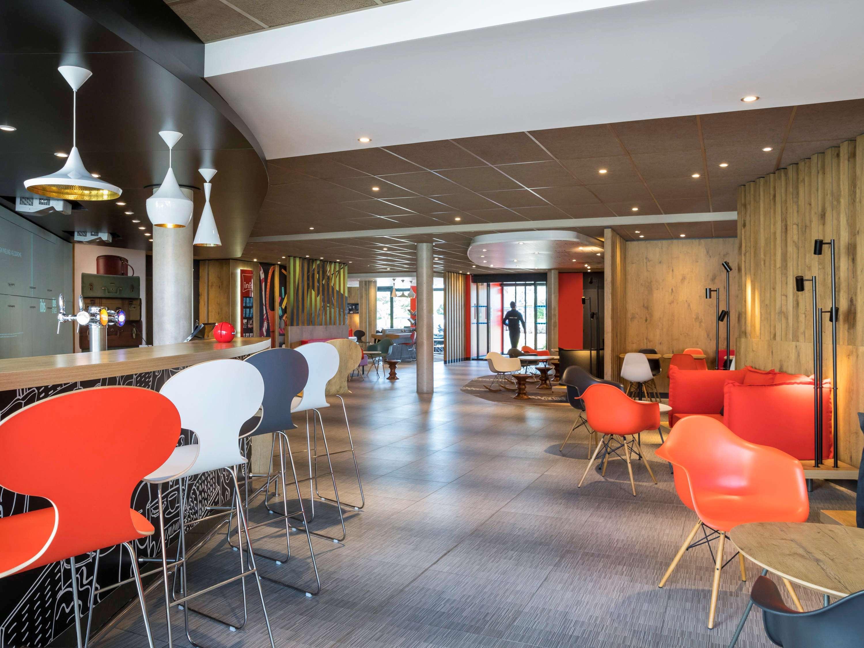 מלון מונטיגני-לה-ברטונאוקס Ibis Saint Quentin En Yvelines - Velodrome מראה חיצוני תמונה